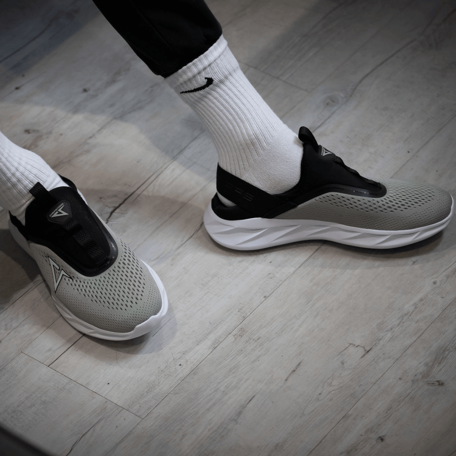Mens trainer slippers discount